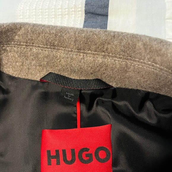 Men’s Hugo Boss 38R slim fit coat - Picture 9 of 9